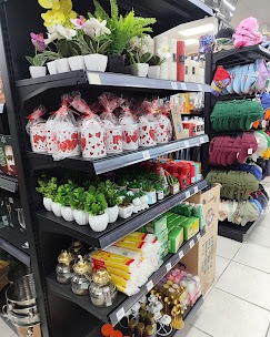 Kitchenware and storage